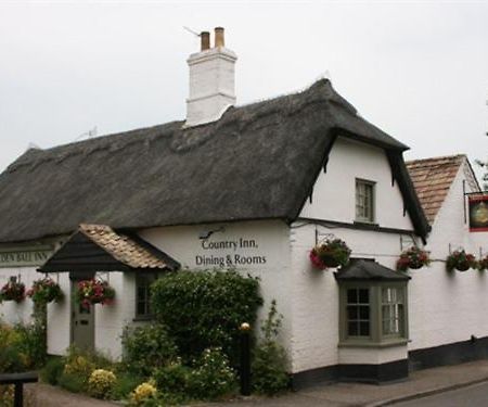 Golden Ball Hotel Elsworth Bagian luar foto